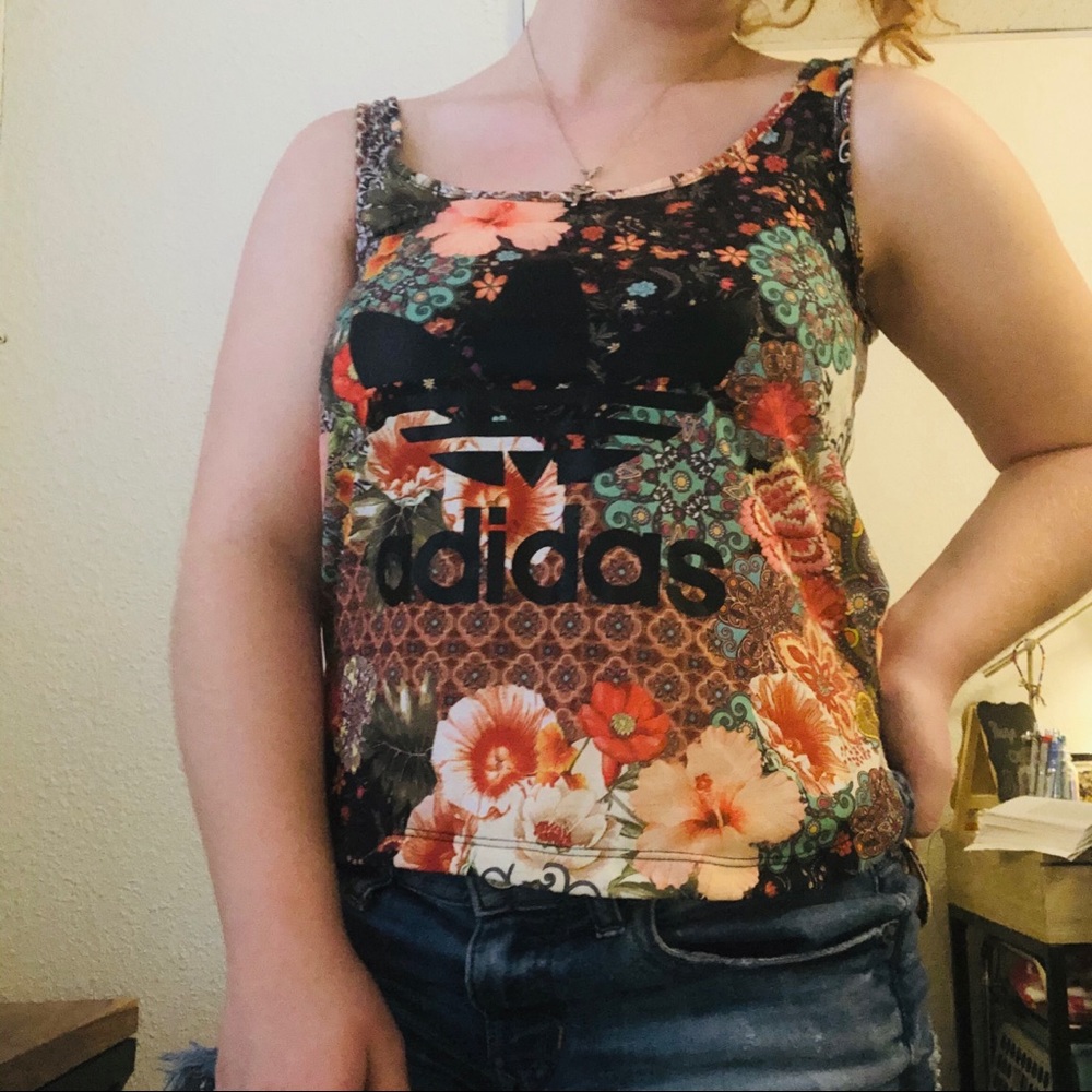 xs Adidas Workout Top